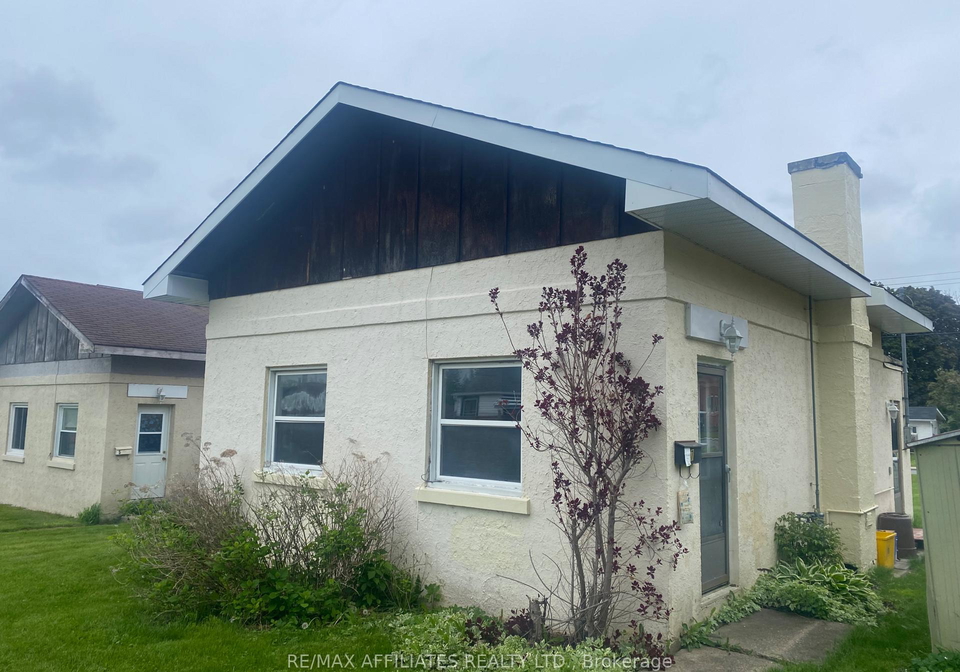 7-mckenzie-avenue-smiths-falls-ontario-x12170177