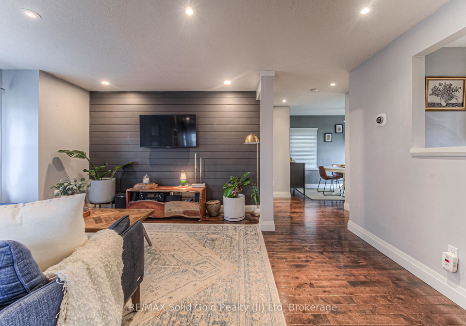 742-elizabeth-street-kitchener-ontario-x12170428