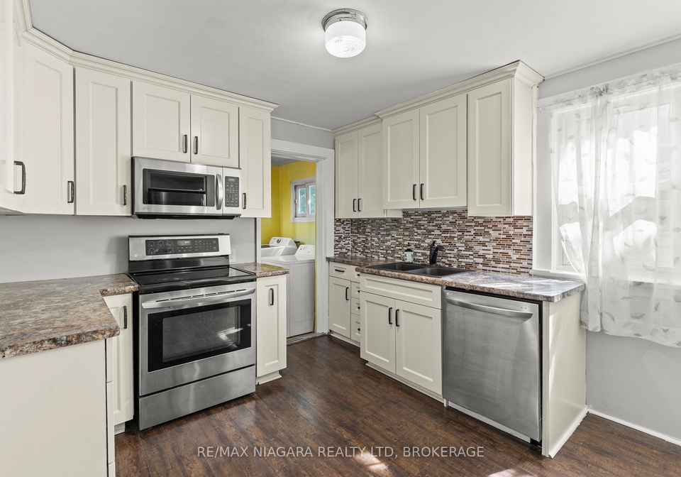 5419-maple-street-niagara-falls-ontario-x12170514