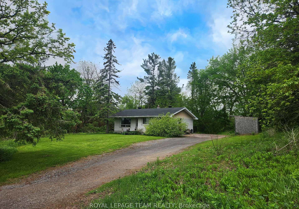 104-falldown-lane-ottawa-ontario-x12170711