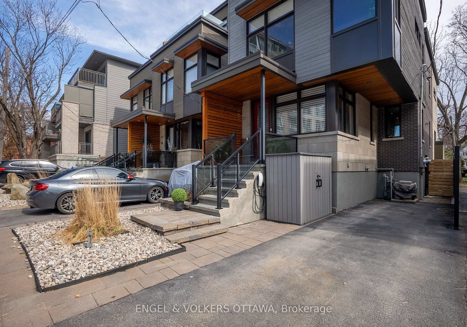 582-byron-avenue-ottawa-ontario-x12170885