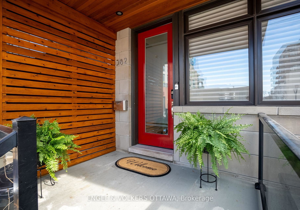 582-byron-avenue-ottawa-ontario-x12170885