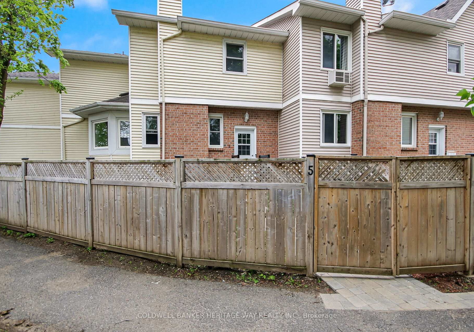 33mullett-street-carleton-place-ontario-x12171094