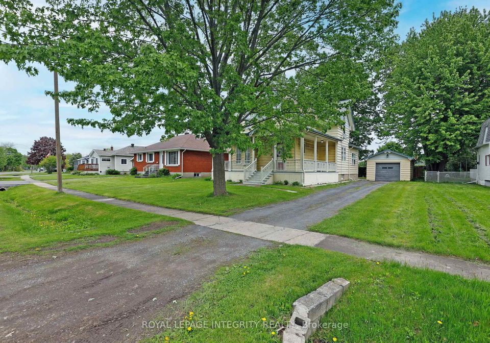 28-bethune-avenue-south-stormont-ontario-x12171110