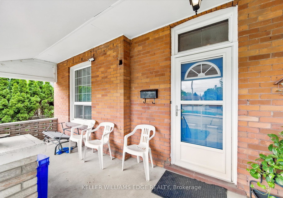 122-sanford-avenue-s-hamilton-ontario-x12171203