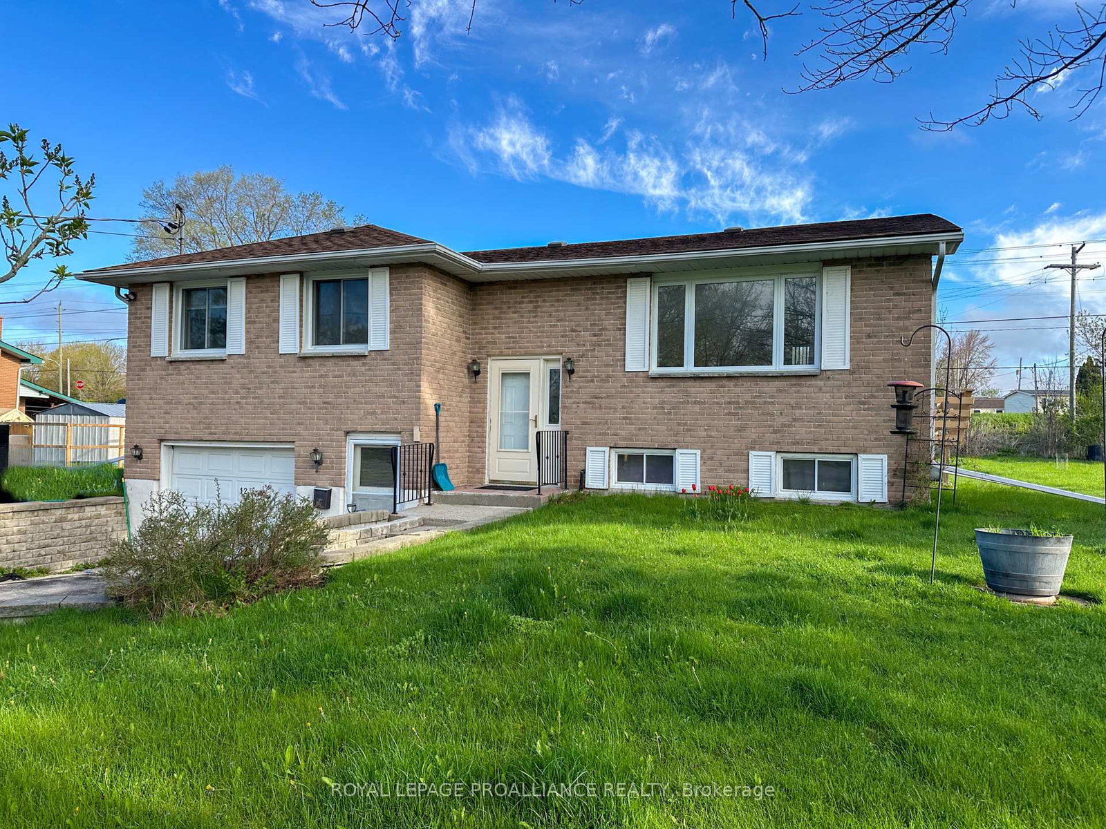 12-highside-road-quinte-west-ontario-x12171239