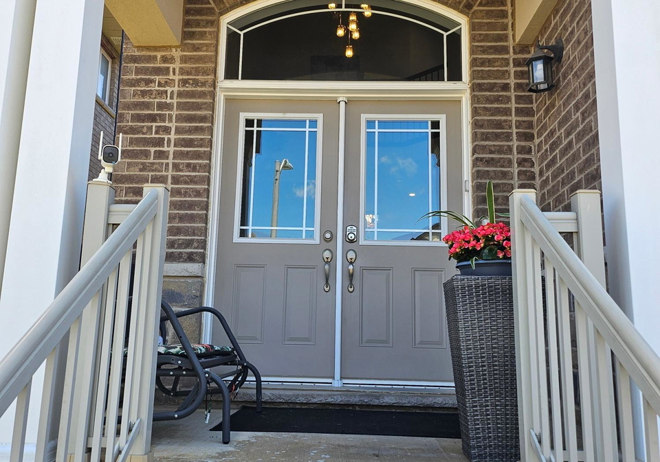 70-robertson-road-hamilton-ontario-x12171357