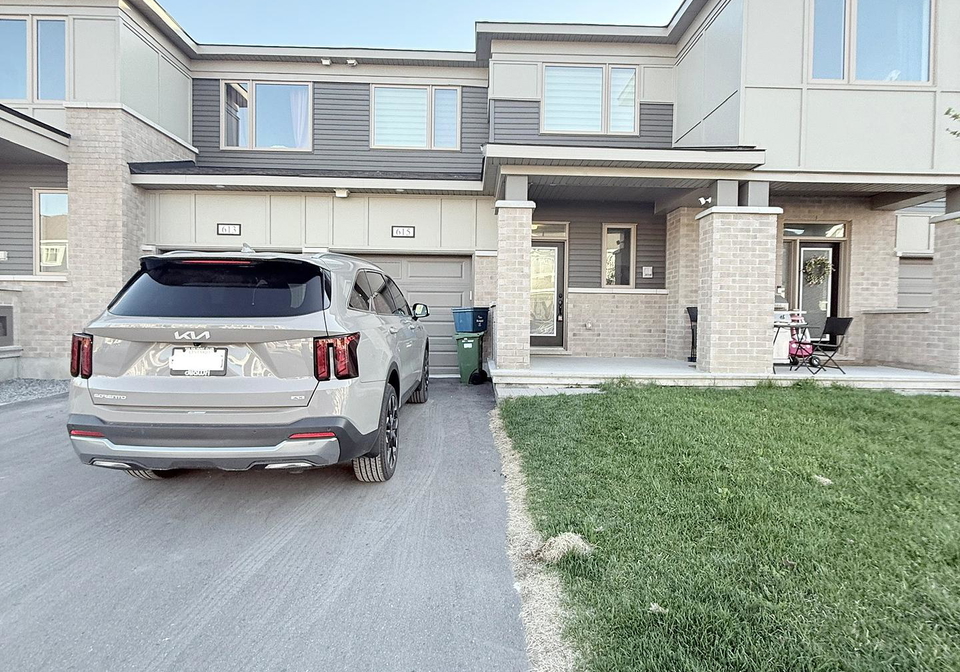 615-allied-mews-ottawa-ontario-x12171491