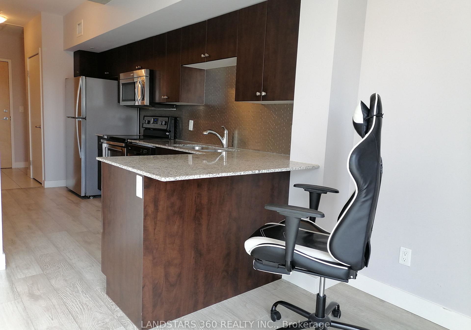 1-victoria-street-s-kitchener-ontario-x12171504