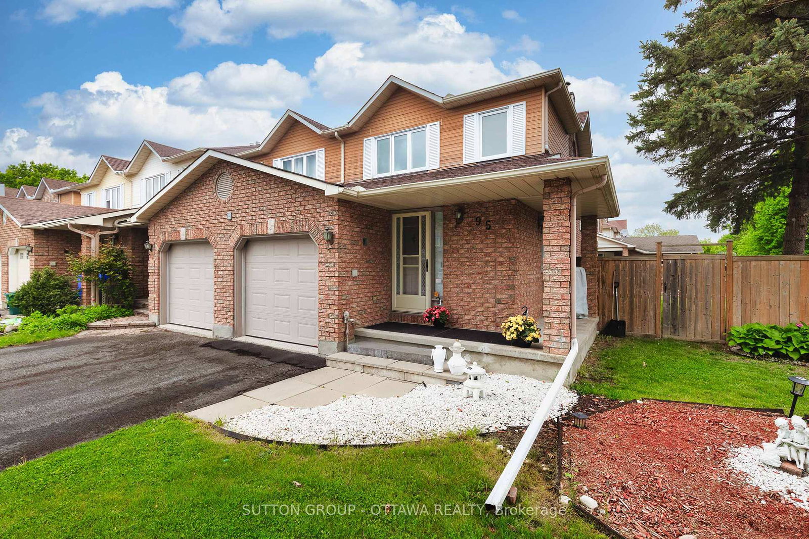 95-winnegreen-court-ottawa-ontario-x12171507