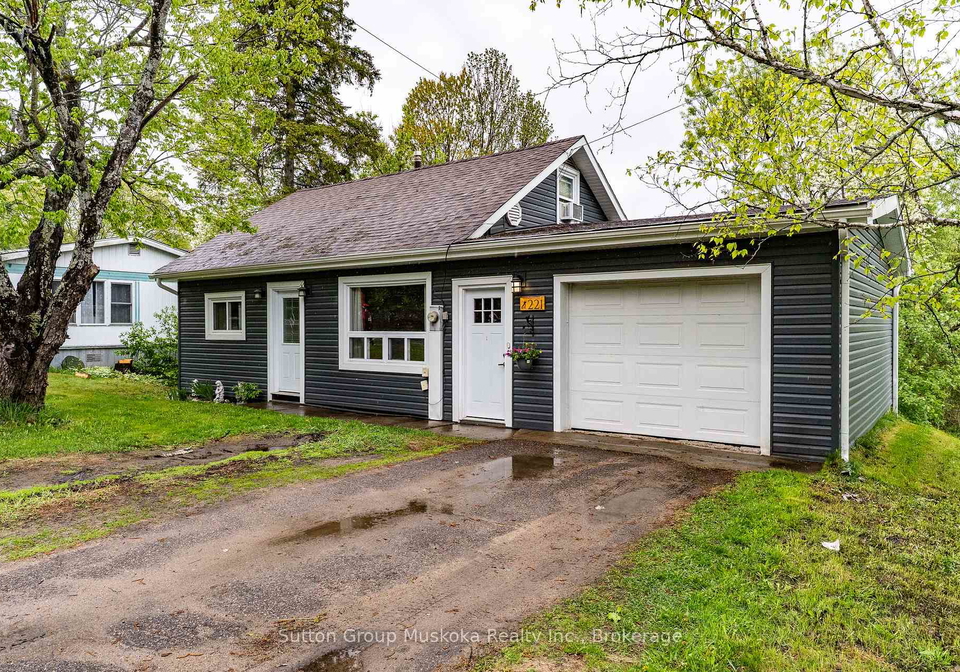 221-yonge-street-s-burks-falls-ontario-x12172036