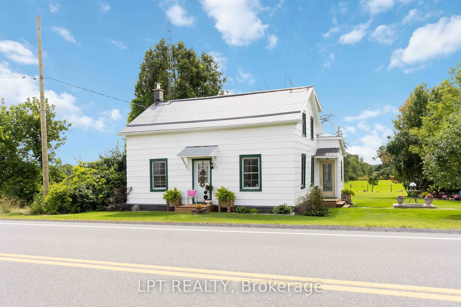 4484-county-12-road-south-stormont-ontario-x12172421