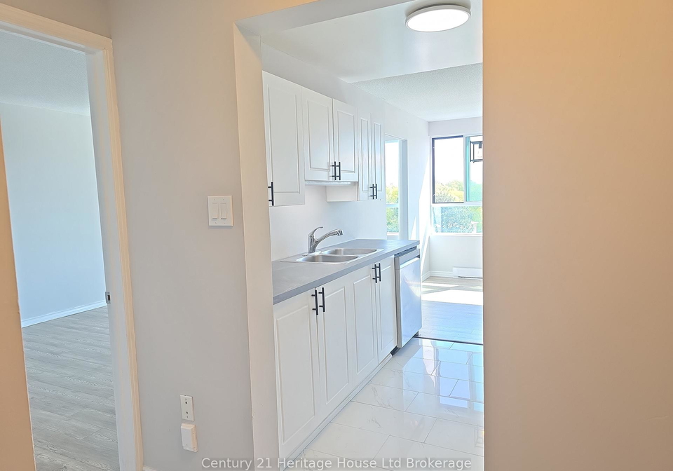 600-grenfell-drive-london-north-ontario-x12172476