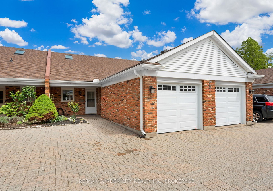 4107-cherry-blossom-lane-lincoln-ontario-x12172853