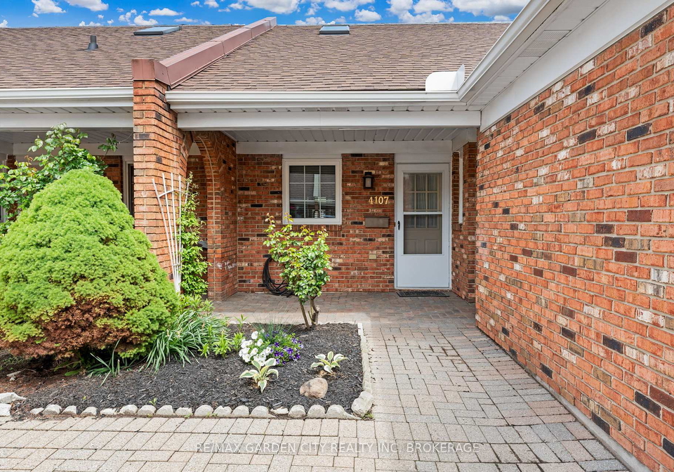 4107-cherry-blossom-lane-lincoln-ontario-x12172853