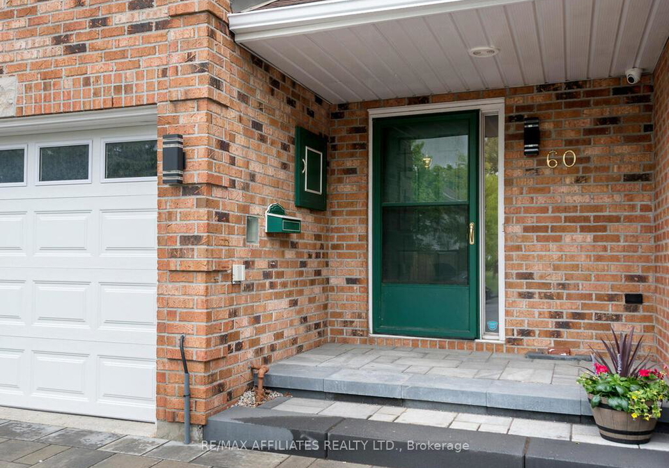 60-royal-oak-court-ottawa-ontario-x12173058