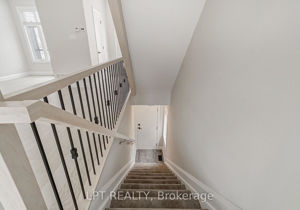 383-brant-street-ottawa-ontario-x12173169