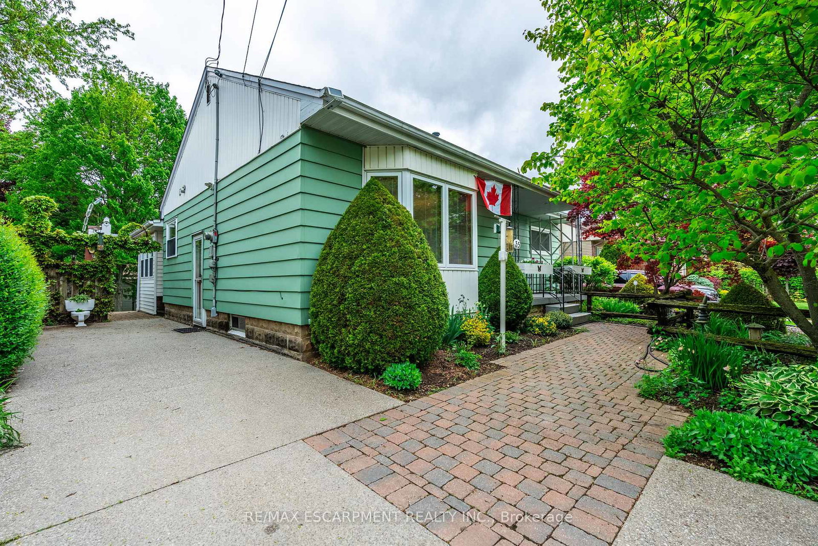 35-kemp-drive-hamilton-ontario-x12173369