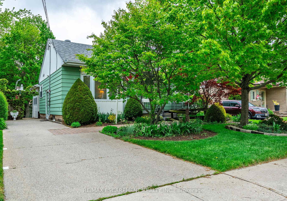 35-kemp-drive-hamilton-ontario-x12173369