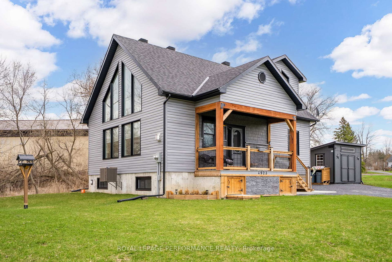 4923-juliette-street-south-glengarry-ontario-x12173606