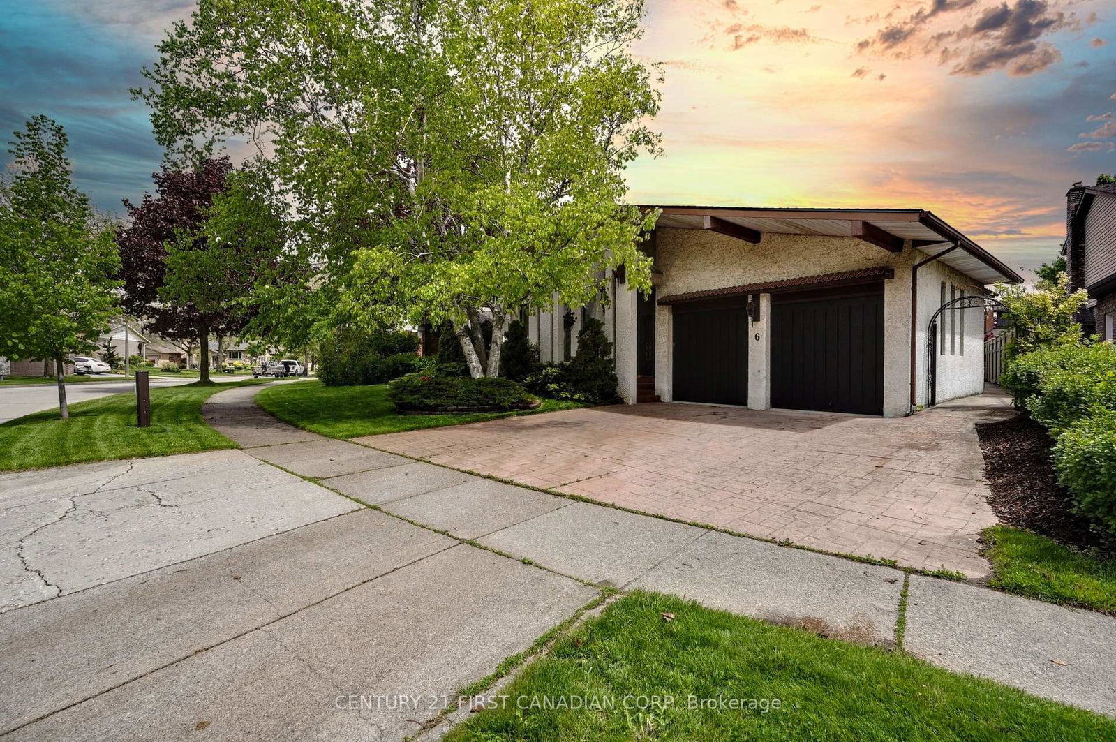 6-audubon-street-hamilton-ontario-x12173876