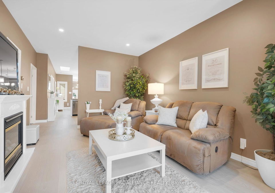 47-athabaska-drive-belleville-ontario-x12173996