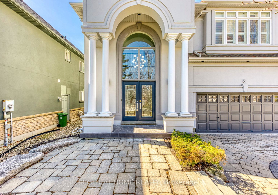 8-hackamore-court-hamilton-ontario-x12174052