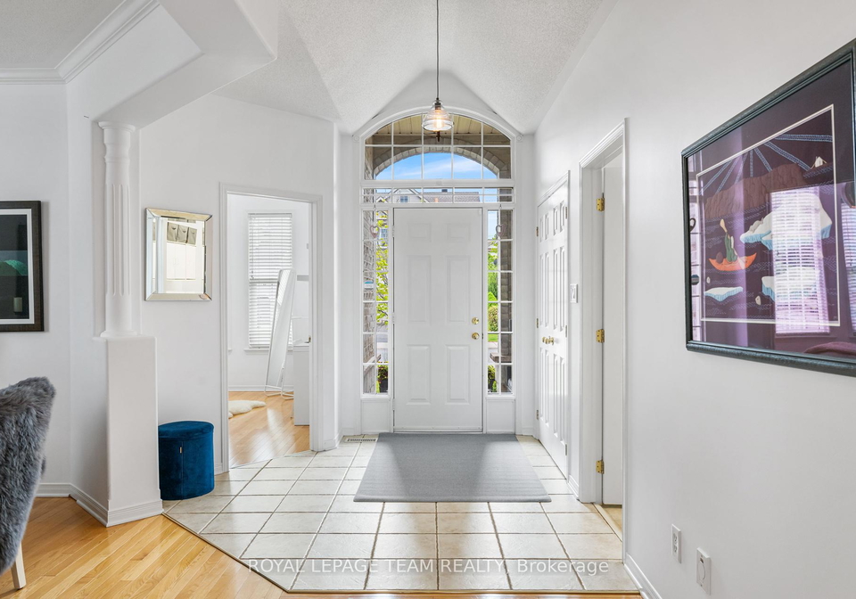 22-leatherwood-crescent-ottawa-ontario-x12174087