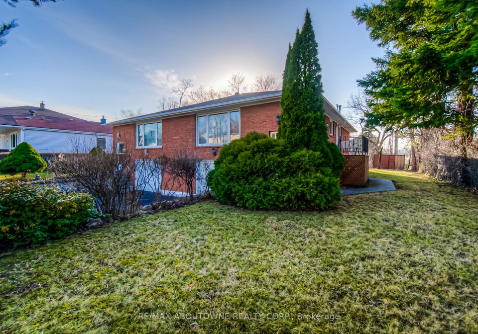 47-chester-road-hamilton-ontario-x12174232