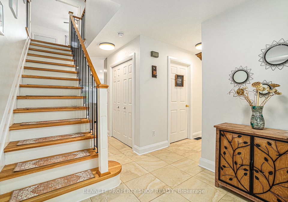23-springwood-circle-ottawa-ontario-x12174265