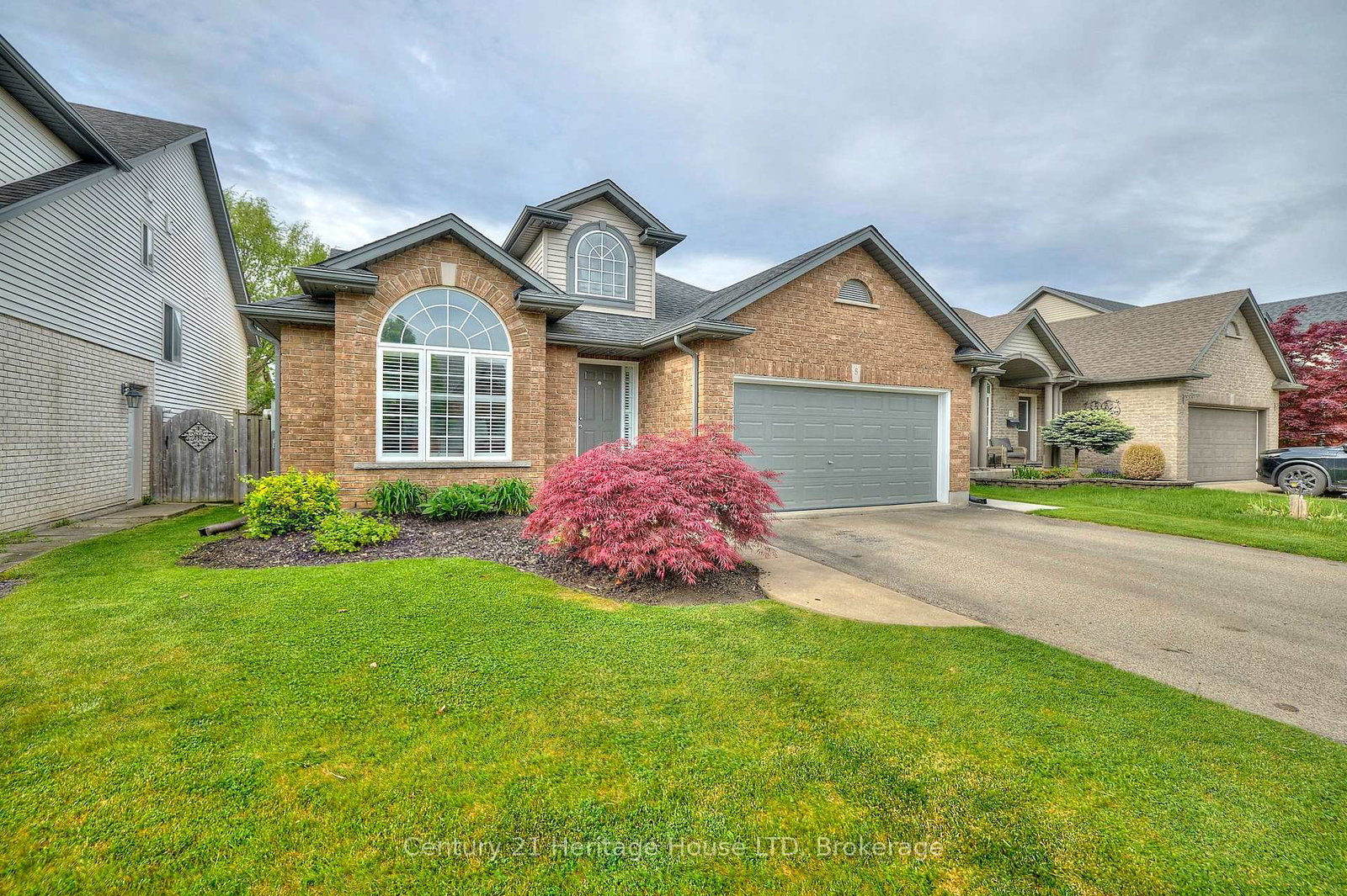 8-arlene-street-st-catharines-ontario-x12174309