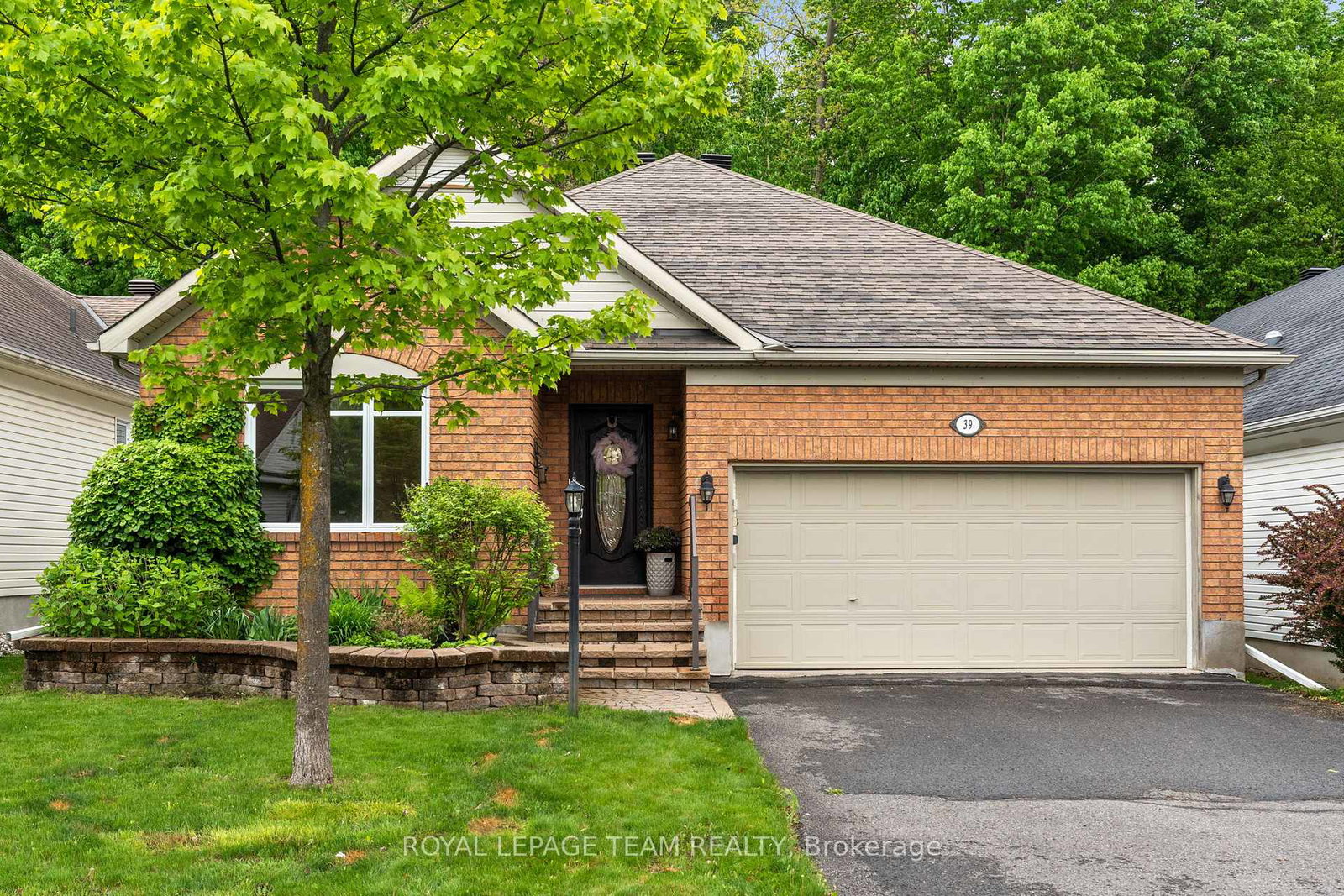 39-fieldcrest-avenue-ottawa-ontario-x12174722