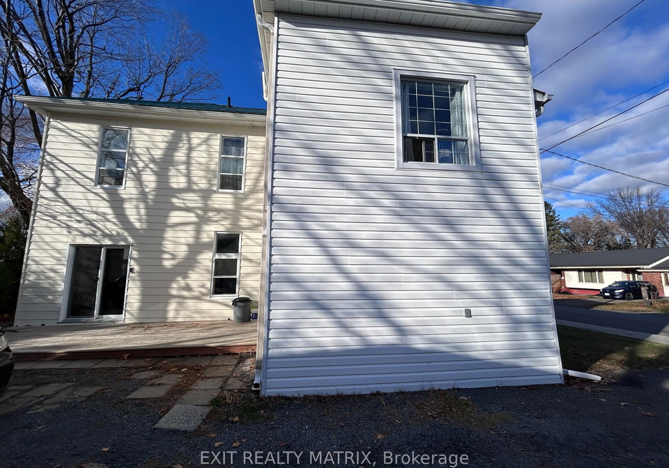 118-centre-street-north-glengarry-ontario-x12174780