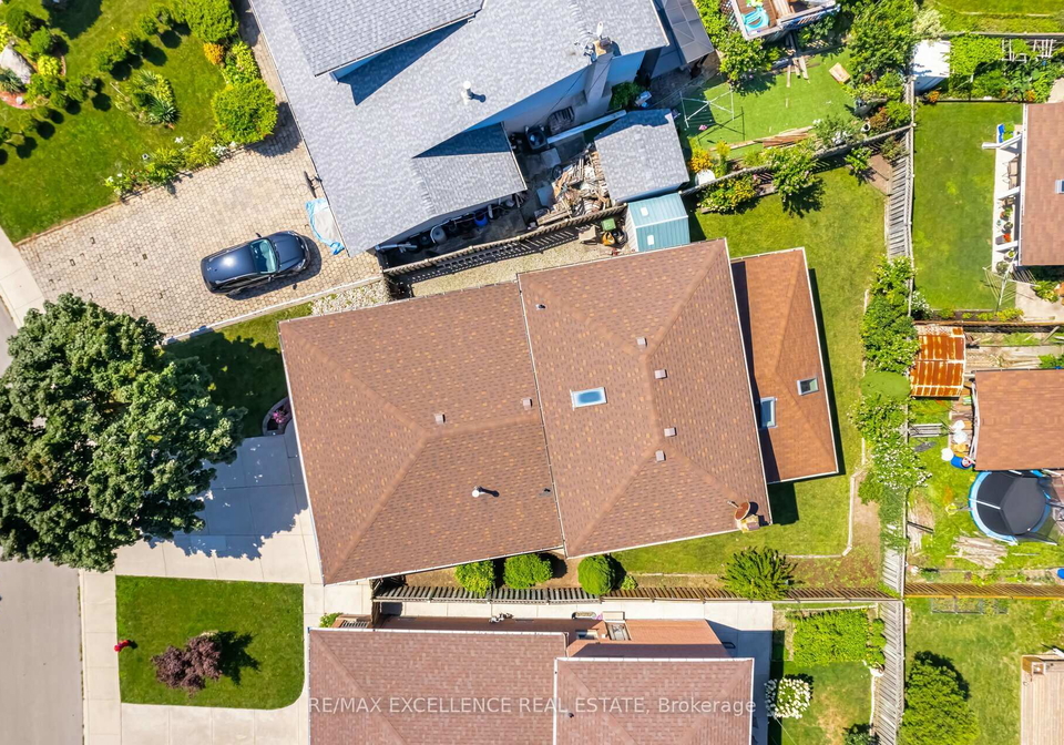60-indian-crescent-hamilton-ontario-x12175361