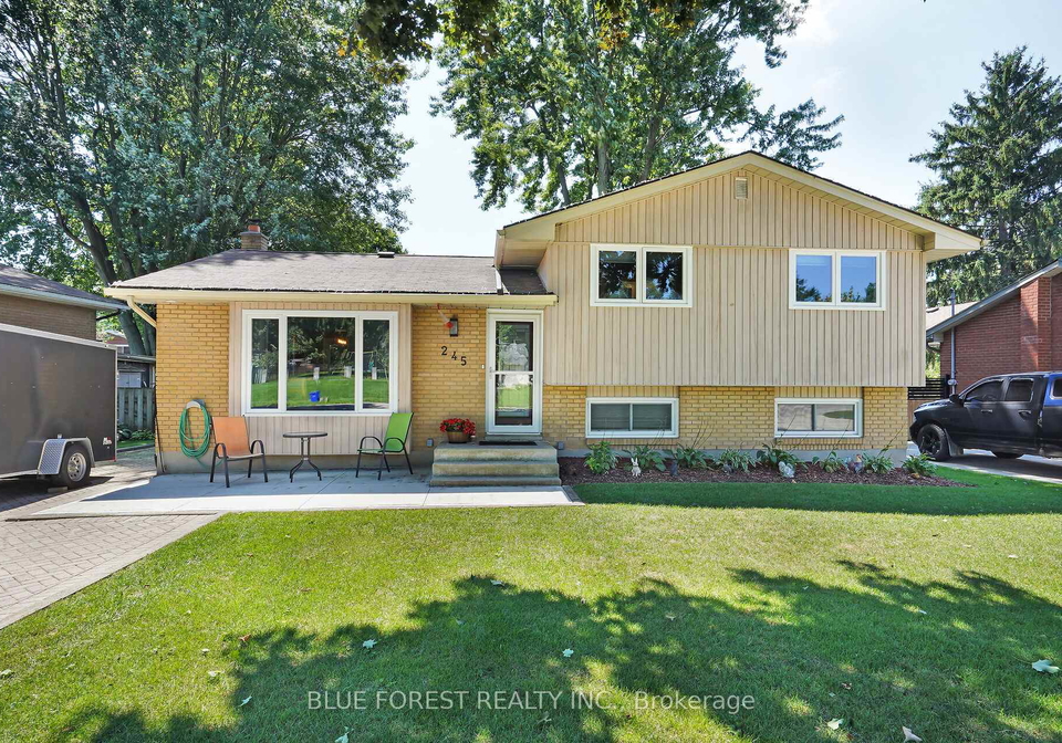 245-chittick-crescent-thames-centre-ontario-x12175378
