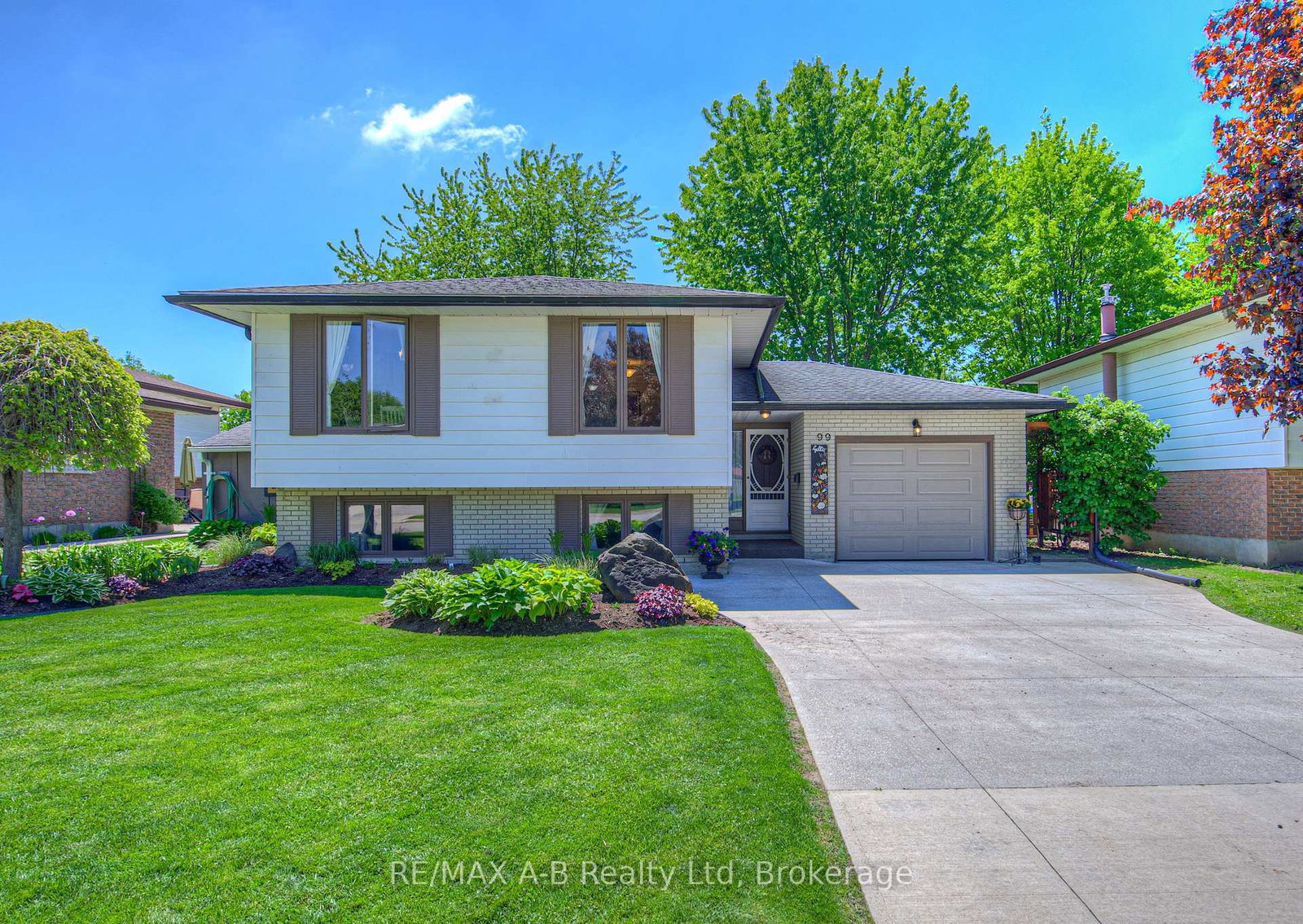 99-elgin-crescent-stratford-ontario-x12175438