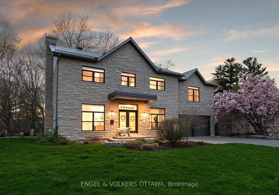 15-camwood-crescent-ottawa-ontario-x12175462