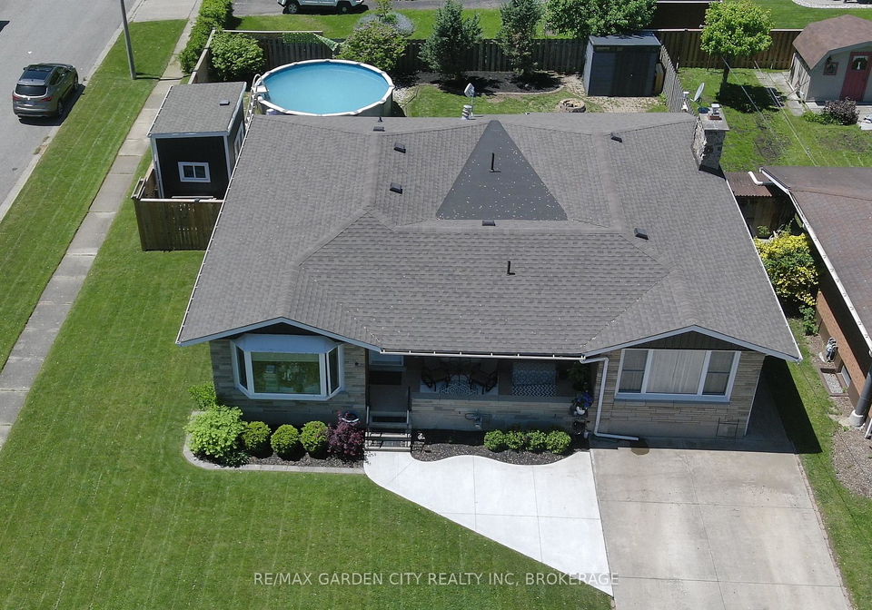 40-memorial-park-drive-welland-ontario-x12175653