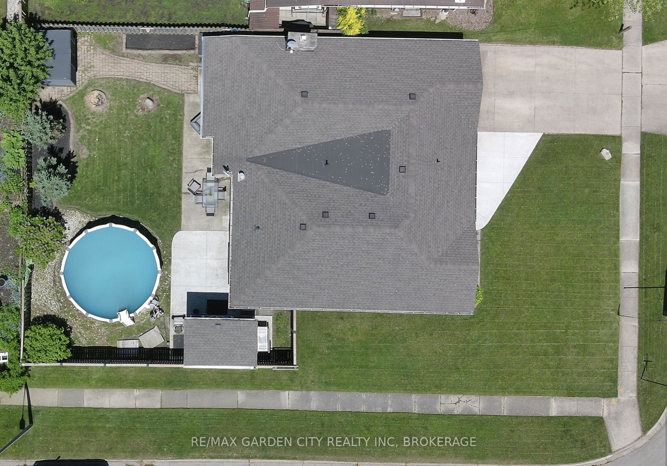 40-memorial-park-drive-welland-ontario-x12175653