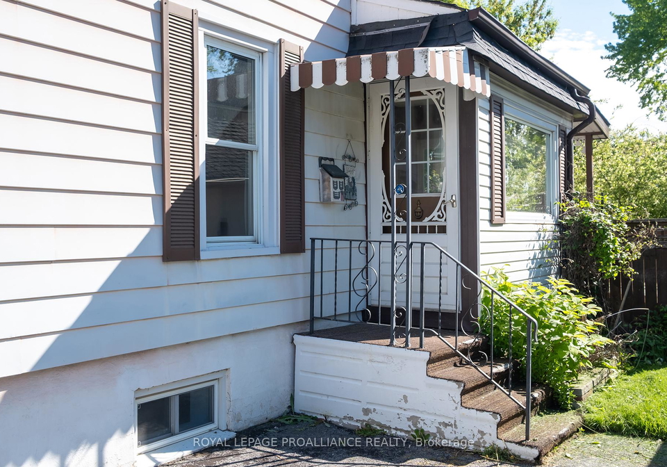 5-albion-street-belleville-ontario-x12175710
