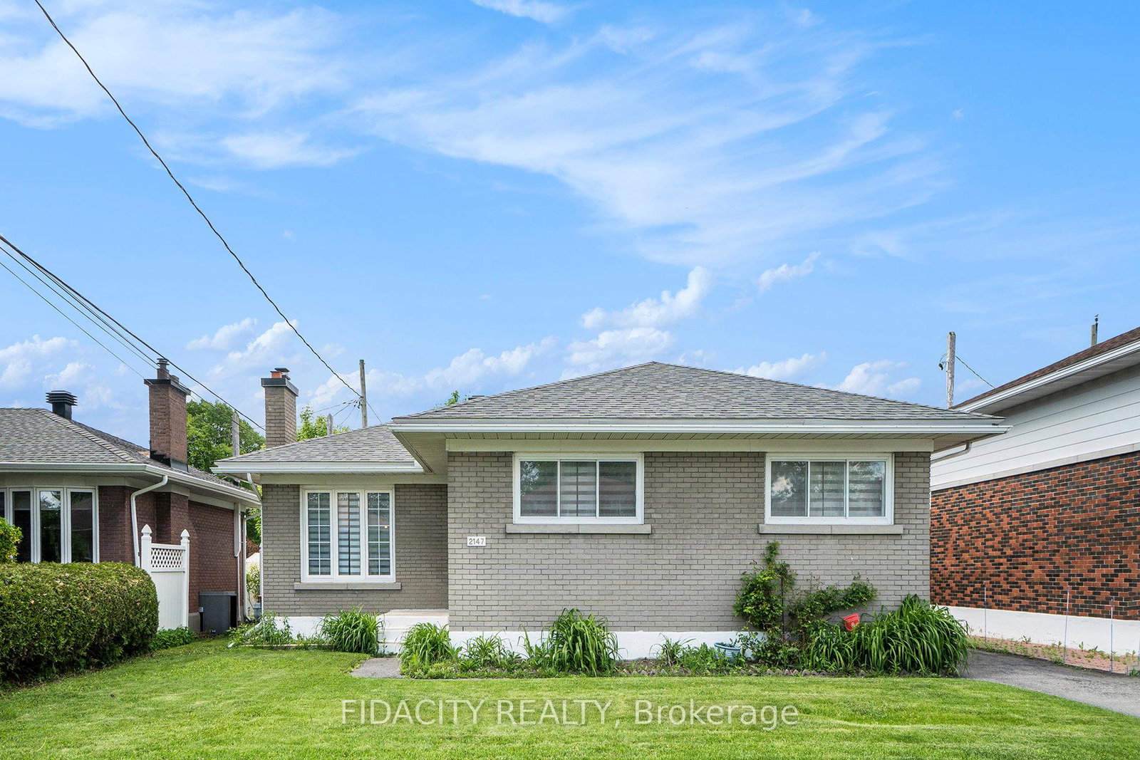2147-iris-street-ottawa-ontario-x12176329