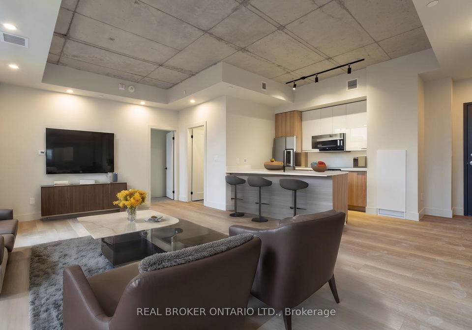 24-augusta-street-hamilton-ontario-x12176467