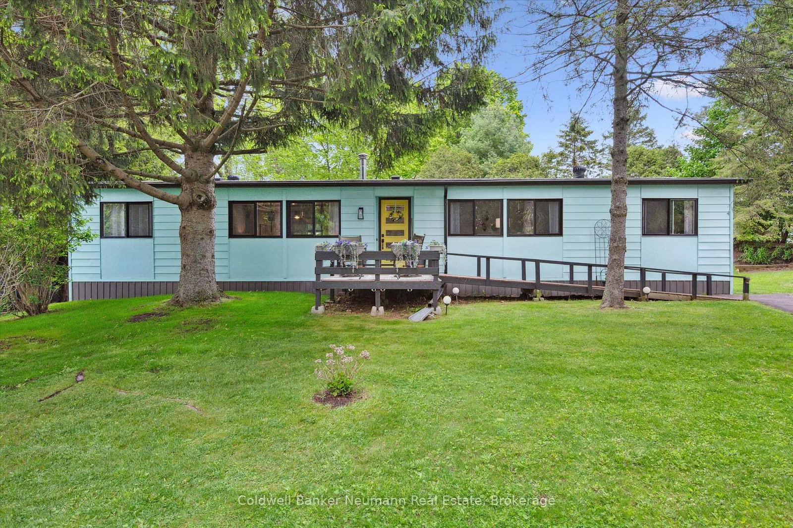 1294-concession-8w-road-w-hamilton-ontario-x12176584