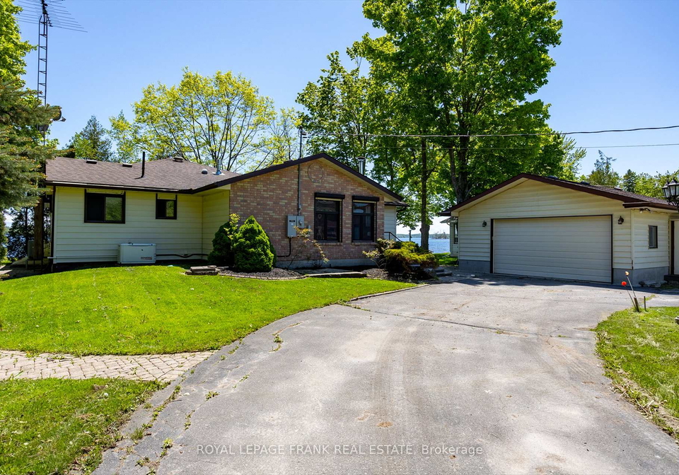 3-clonsilla-drive-kawartha-lakes-ontario-x12177010