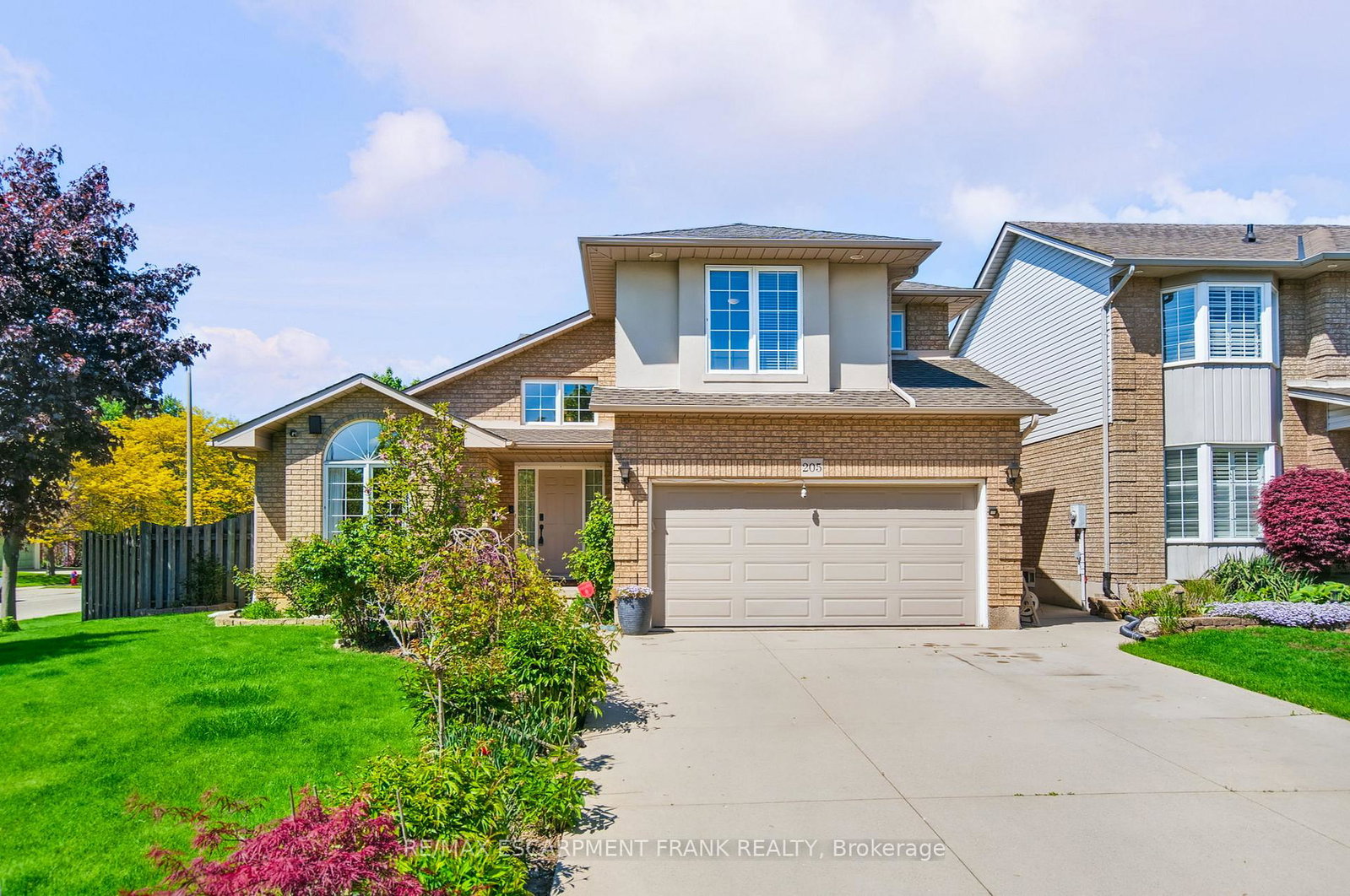 205-portage-lane-hamilton-ontario-x12177075