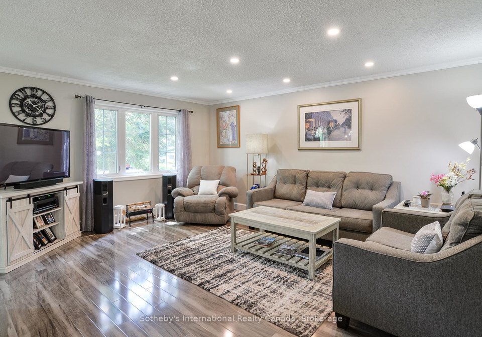 154-pratt-crescent-gravenhurst-ontario-x12177659