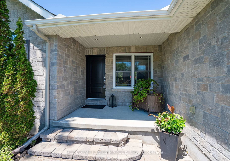 45-beech-street-south-stormont-ontario-x12177664