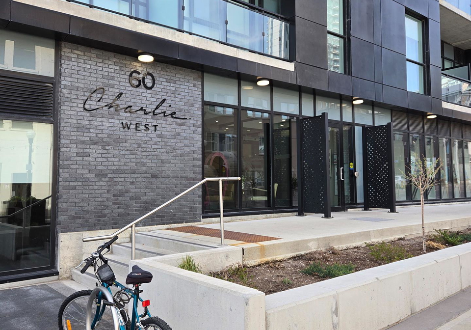 60-charles-street-w-kitchener-ontario-x12177939