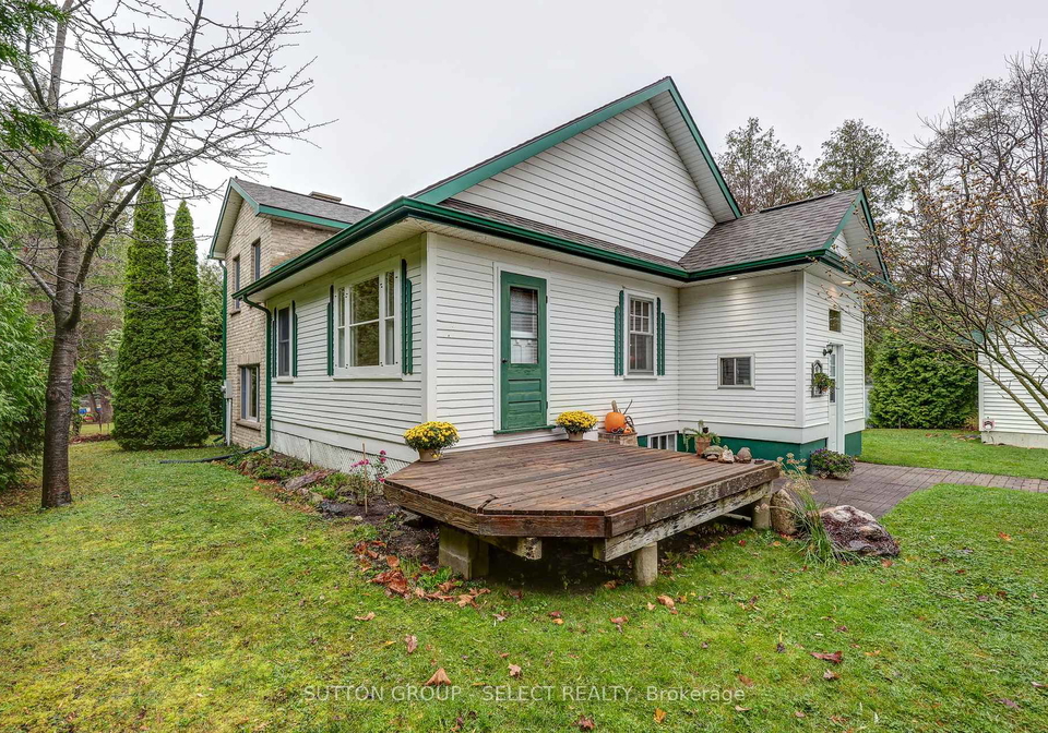 1-howard-street-w-bluewater-ontario-x12178023