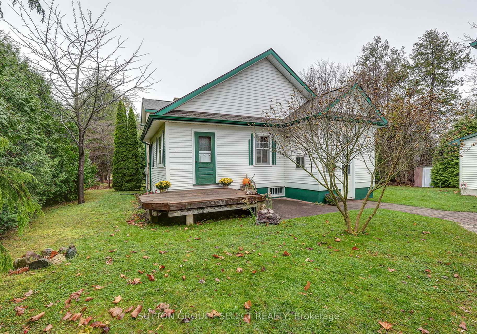 1-howard-street-w-bluewater-ontario-x12178023